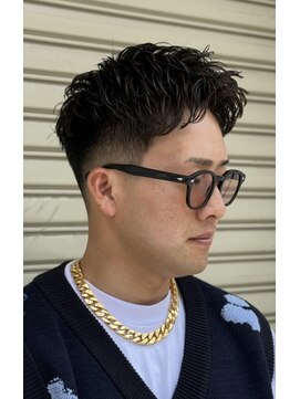 ドルクス 上野店(Dorcus) ピンパーマ スパイキーショート ローフェード