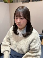 リタ(Lita)&nbsp;たぷんlayercut/ワンホンへア/顔周りカット