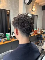 ザ ブライト バーバー(The BRIGHT BARBER)&nbsp;左七三　くせ毛を活かしたスタイル