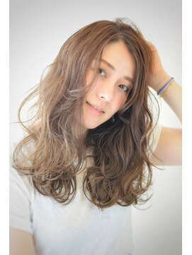 ナンバー デセオ 吉祥寺(N° deseo) クリアベージュ×ウェーブ