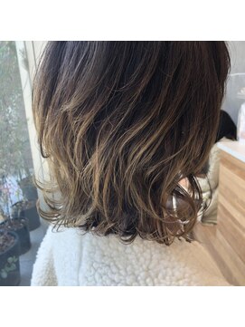 スーリール 荒戸店(Sourire) アクセントカラー×イエロー