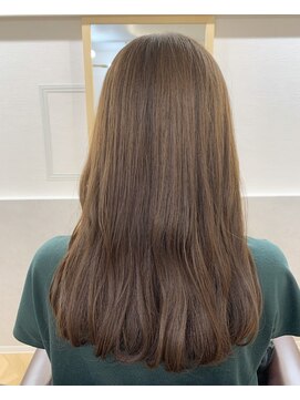 インビテーション(invitation) ヌーディーベージュ