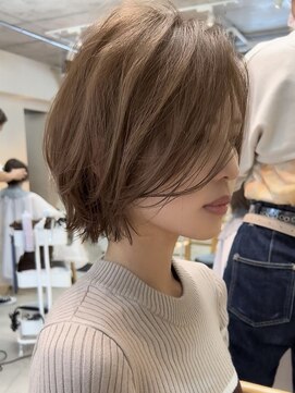 ラフ 新宿(Laff) 新宿 大人可愛い 20代30代40代 小顔ショートボブ 丸みショート