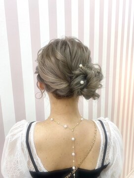 ゴート アミティ(G.O.A.T AMITY) ガーリースタイル/心斎橋/ヘアメ/セットサロン