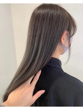 オグジュアリー 表参道(aux.) 艶髪！透明感！ストレートヘア