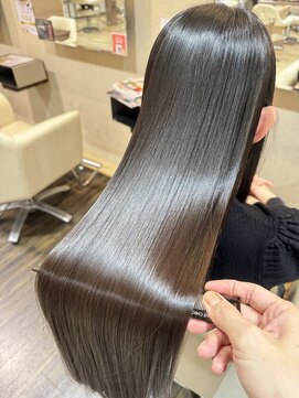 ドール 阪急高槻(DOLL) 髪質改善縮毛矯正