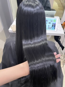 ユーフォリア 新宿店(Euphoria) 美髪ブルーブラック×美髪Aujuaトリートメント