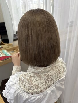 リュンヌ(Lune) ボブ×ミルクベージュ/ダブルカラー/艶髪/美髪/モテ髪/YU141