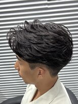 ガオプロデュースバイレボ(gao produced by revo)&nbsp;フェザーショートフェザーパーマ刈り上げセンターパート眉カット