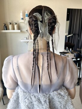 フィオーレ ヘアデザイン(FIORE hair design) ツイン、タイト、ヘアセット、リボン