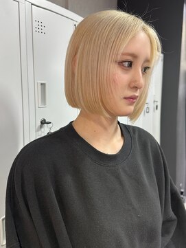 シェノン 心斎橋(CHAINON) ボブ/ミニボブ/切りっぱなしボブ/ブロンド/ベージュ/カラー