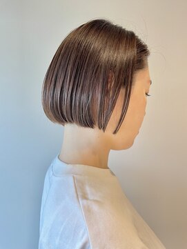 グーム(goom.) 30代40代暗髪透明感グレージュ切りっぱなしボブ美髪