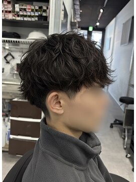 ガオプロデュースバイレボ(gao produced by revo) シャドウパーマ/無造作パーマ/マッシュ/刈り上げ/バレないパーマ