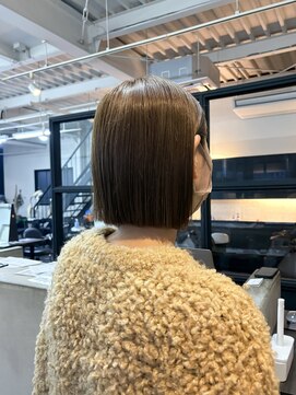 ヴィオラカラー(VIOLLA COLOR) 切りっぱなしボブ×艶髪仕上げ/小倉