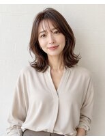 エマ(emma)&nbsp;大人くびれミディ × 顔まわりレイヤー