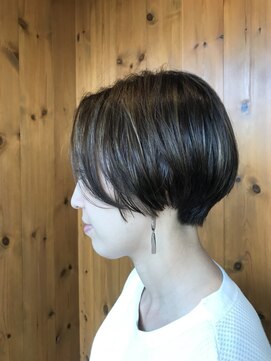 リガナッツ 赤羽店(Riganuts) [riganuts 赤羽]細めハイライト☆前下がりショート