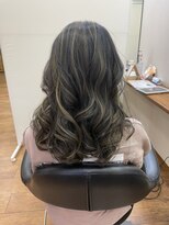 美容室アミューア 立体カラーブリーチハイライト