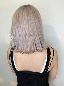 ミルクティー(Milk TEA) 切りっぱなし×ホワイト 1.Q.18lv.8