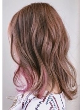 レム 青葉台(REM) ピンクイヤリングカラー