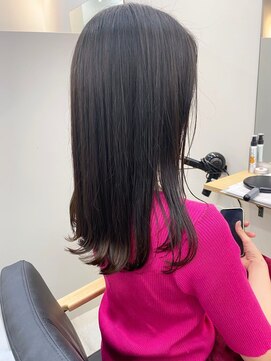 モルニ(MORNI) 髪質改善トリートメント_マロンベージュ Aラインボブ かきあげ