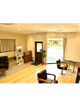 居心地の良さ×丁寧で納得度の高い施術でコストパフォーマンス大◎〈新規/平日限定〉Cut+Color\ 5,500