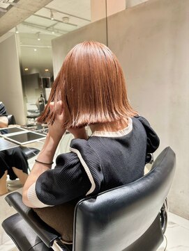 ラミ(L'ami) 艶髪外ハネボブ/透明感ベージュブラウン/くびれボブ