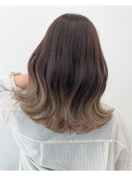 アライブ キチジョウジ(ALIVE Kichijoji) 【ALIVE吉祥寺】グラデーションカラーアッシュベージュ