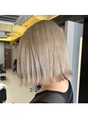 ホワイトベージュ