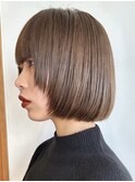 顔周りレイヤーカットグレージュカラーくびれボブショートカット