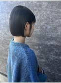 アゴライン切っぱなしボブ