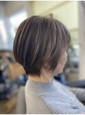 白髪ぼかしショート