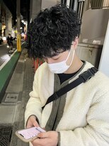 アイズ 海老名(AIZU)&nbsp;波巻きスパイラル 波巻きパーマ マッシュ  眉毛 ツイスパ