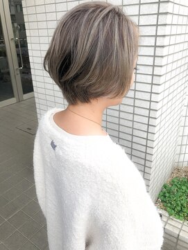 ベコ(Beco) 【武藤裕也】大人かわいいショート×グレージュハイライト◎