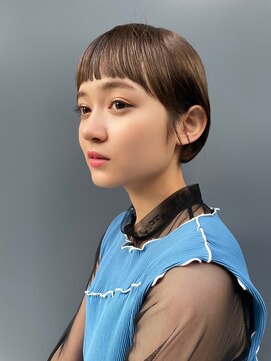 アデ オモテサンドウ(ade omotesando) タイトショートボブ