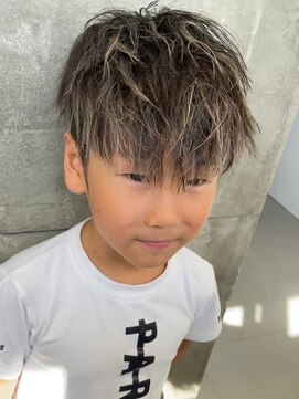 メンズサロン キング 梅田店(Men’s salon K!ng) 波巻きツイストスパイラルパーマ/フェザーパーマ/眉毛/メンズ