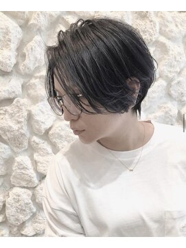 ヘアサロン エフ 渋谷(F) #ダークアッシュ#センター分け＃ハンサムショート