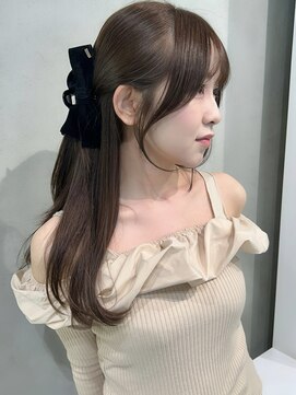 ナナローネス(nana loness) レイヤーカット　顔まわりカット　韓国レイヤー　ベージュカラー