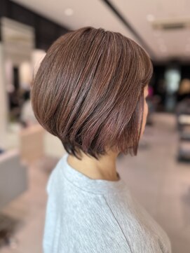 ステア ケース(stair case) 白髪ぼかし×ピンクベージュ 40代50代60代