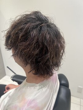 サロンドシロ(salon.de.SHILO) 【麻布十番・六本木】メンズパーマ/ホワイトブリーチ/ハイライト