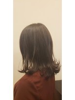 シェルフィ アピタ長久手店 外ハネ×モノトーン