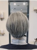 ナチュラルグレイショートボブ
