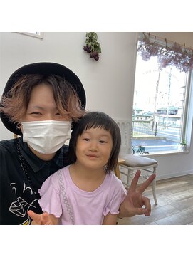 ホワイト(WHITE HAIR@NICOLA) キッズカット