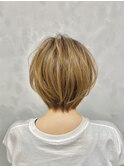 耳かけショートボブ