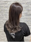 ナチュラルグラデーション×大人かわいい×グレージュ
