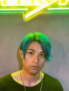 グリーディーフォックス 代々木(Greedy FOX) コンマヘア/センタ-パ-ト/ツイストスパイラル/スキンフェード