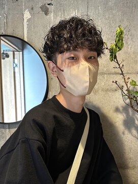 キュー(Cue_) 無造作ニュアンスメンズマッシュカットパーマ(表参道原宿)