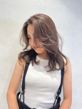 パーク(PAAQ) ハイライトカラーで柔らかくすみベージュ