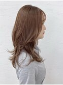 セミロングくびれヘア