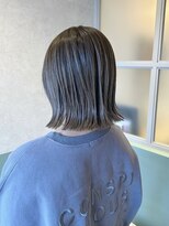アンビシャス 阿佐ヶ谷&nbsp;エモージュカラーグレージュ/切りっぱなし外はねボブ