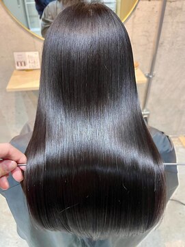 クー  戸越銀座(QOO) 美髪のススメ髪質改善切りっぱなしボブピンクブラウン